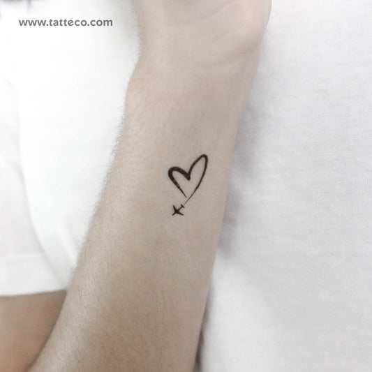 Tatuaje temporal de corazón en el cielo - Juego de 3