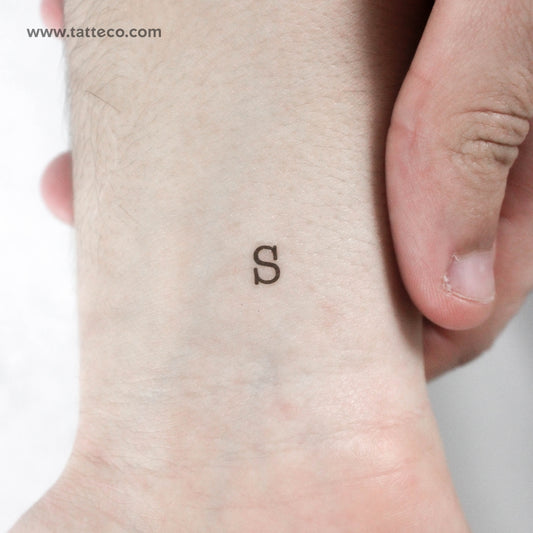 Tatuaje temporal de la letra S mayúscula de máquina de escribir (juego de 3)
