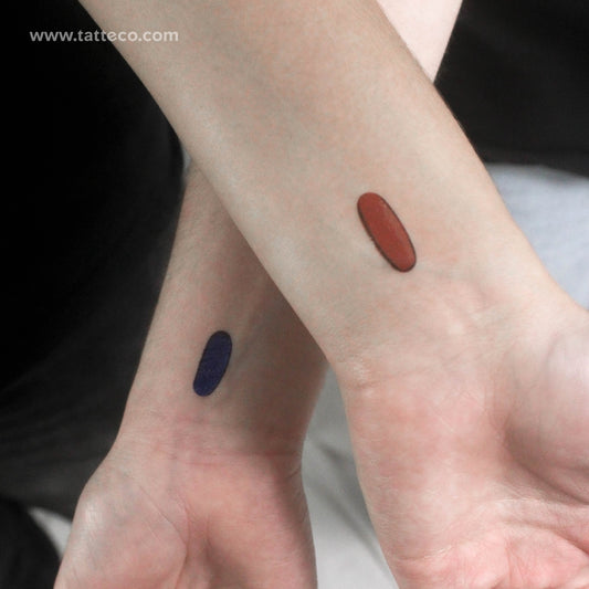 Tatuajes temporales de pastillas azules y rojas a juego (juego de 3)