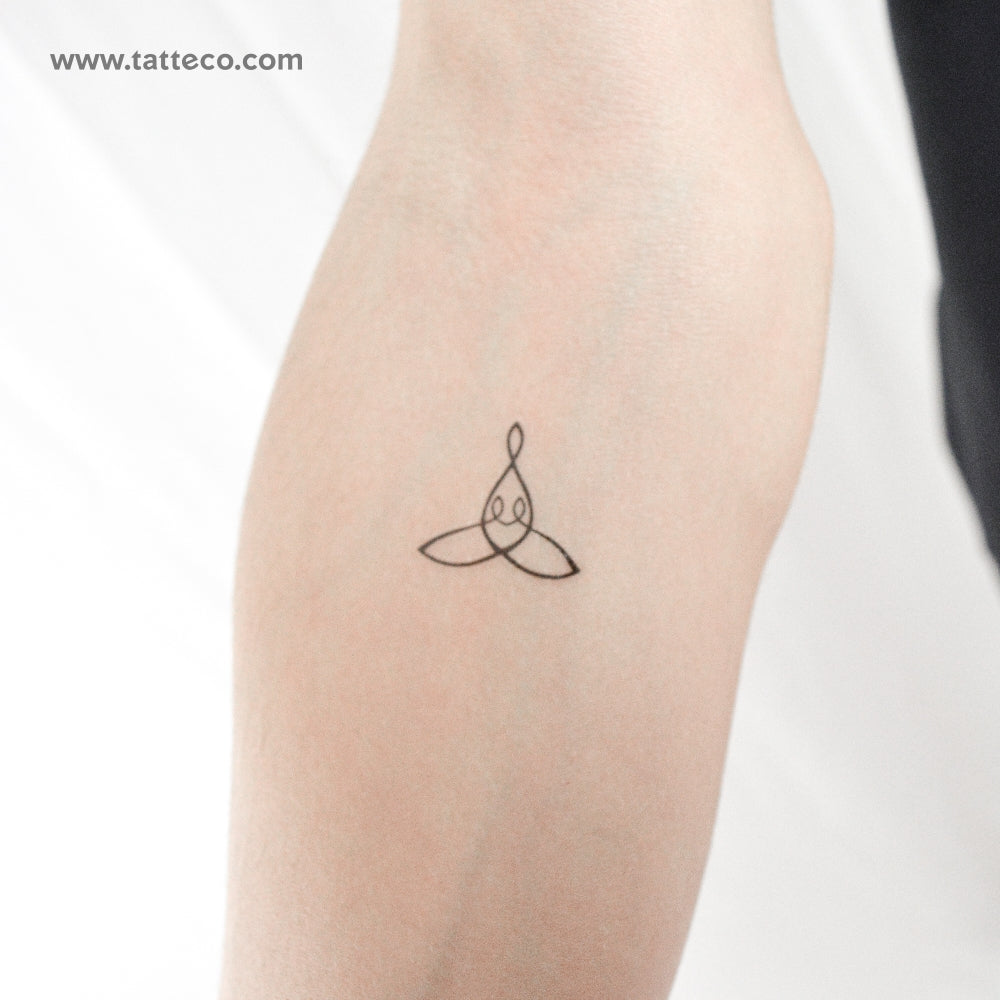 Small Mother & Two Children Symbol Temporary Tattoo - Set of 3
