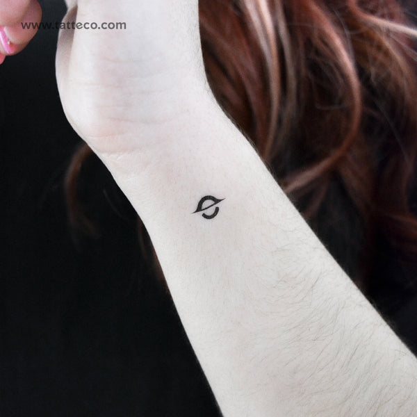 Minimalist Black Hole Temporary Tattoo - Set of 3