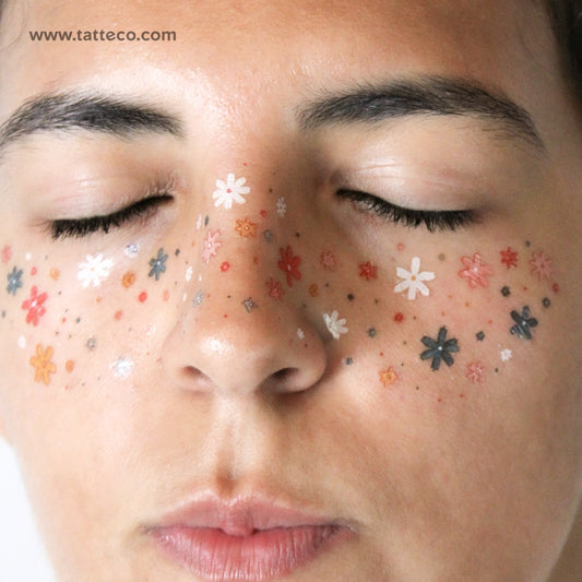 Tatuaje temporal de pecas de flores - Juego de 3