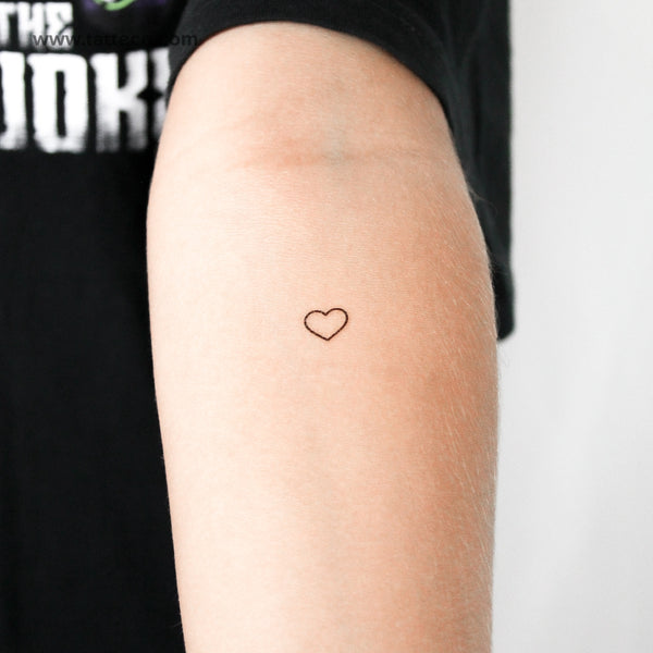 Small Minimalist Heart Outline Temporary Tattoo - Set of 3