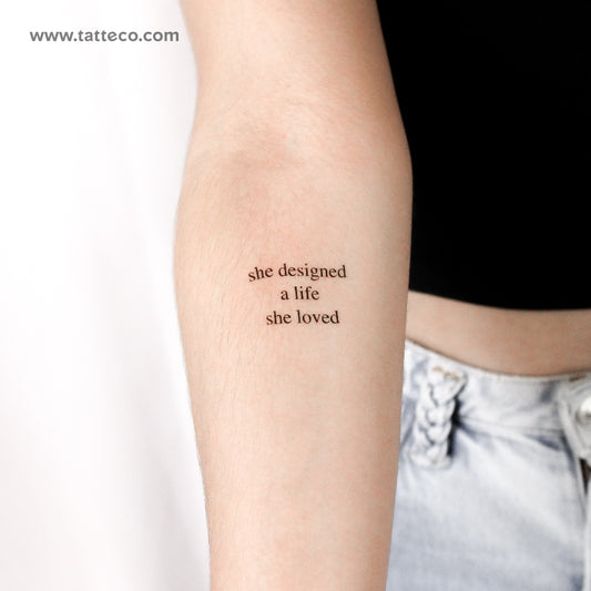 Tatuaje temporal "Ella diseñó una vida que amaba" - Juego de 3