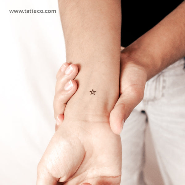 Small Star Outline Semi-Permanent Tattoo - Set of 2