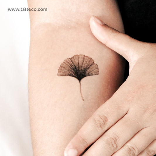 Tatuaje semipermanente de hoja de ginkgo (juego de 2)