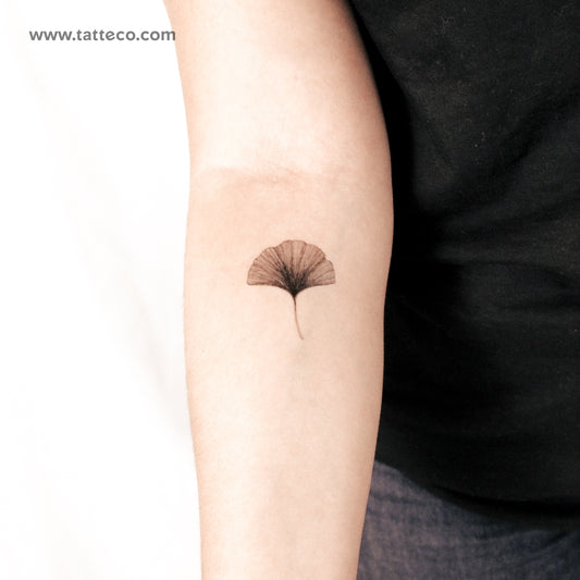 Tatuaje semipermanente de hoja de ginkgo (juego de 2)