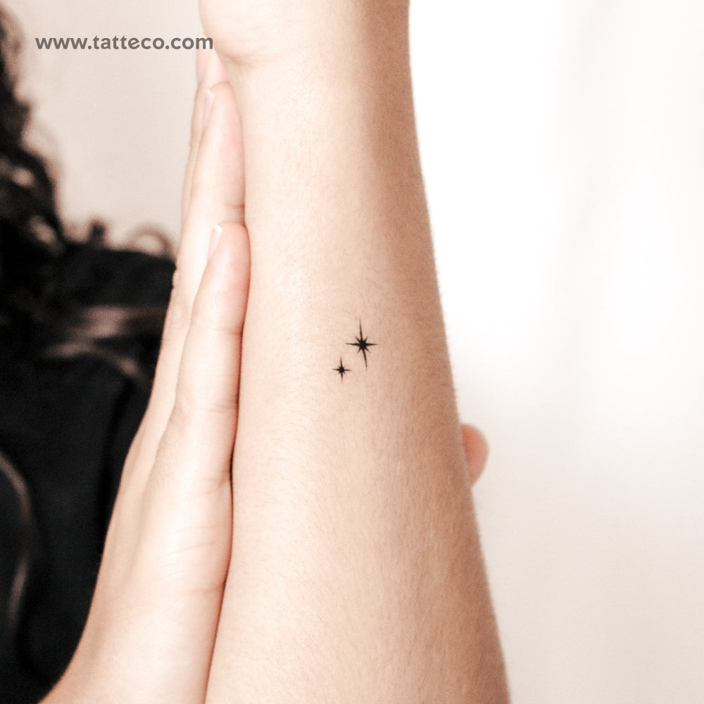 Tatuaje semipermanente de estrellas brillantes pequeñas - Juego de 2