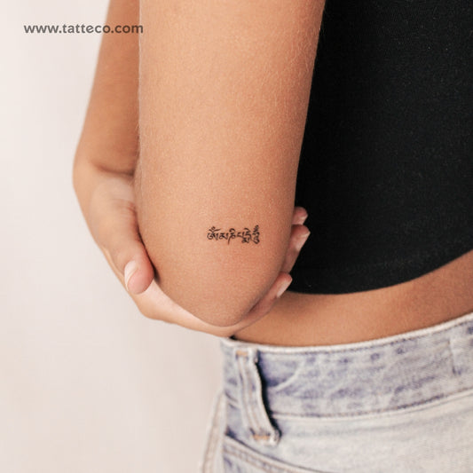 Tatuaje semipermanente Om Mani Padme Hum - Juego de 2