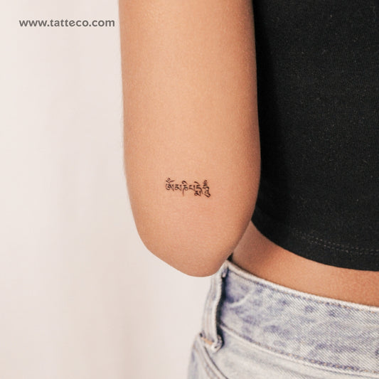 Tatuaje semipermanente Om Mani Padme Hum - Juego de 2