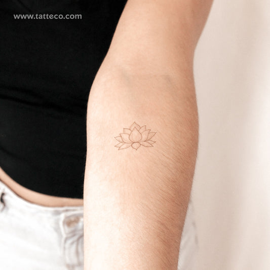 Tatuaje semipermanente de loto sagrado (juego de 2)