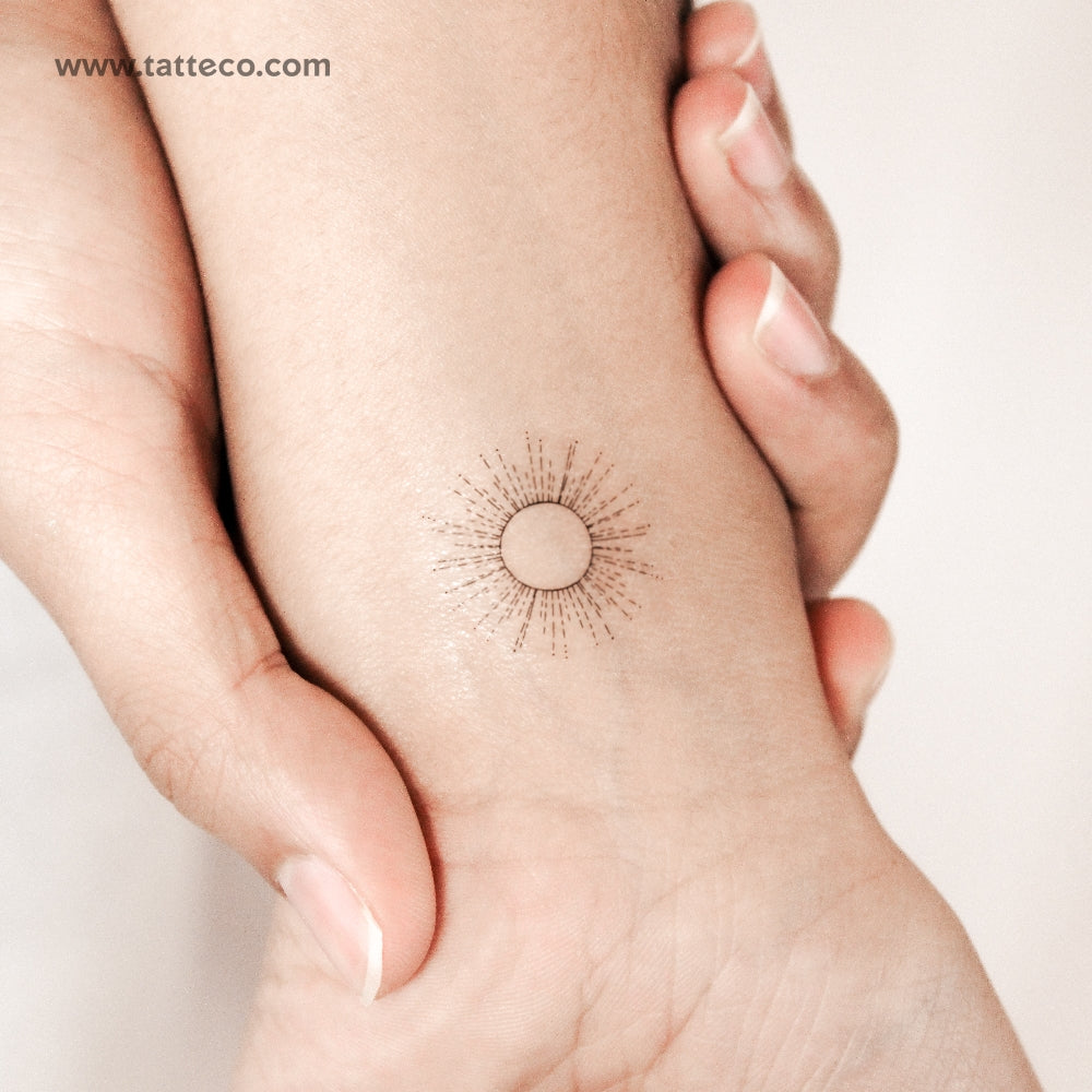 Fine Line Shining Sun Semi-Permanent Tattoo - Set of 2