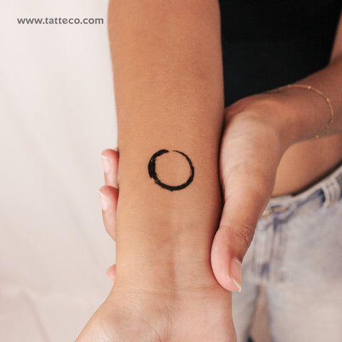 Small Ensō Semi-Permanent Tattoo - Set of 2