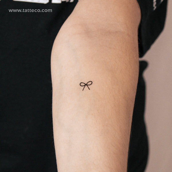 Minimalist Bow Semi-Permanent Tattoo - Set of 2