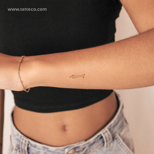 Tatuaje semipermanente de una línea de perro salchicha (juego de 2)