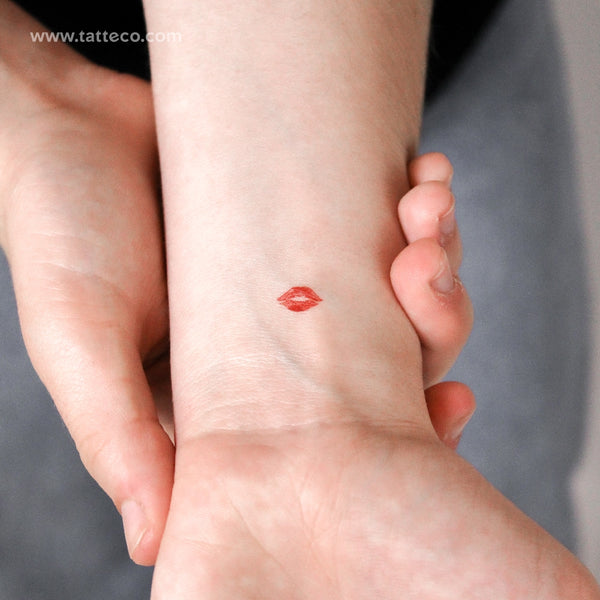 Tiny Kiss Mark Temporary Tattoo - Set of 3
