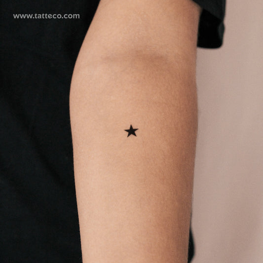 Tatuaje semipermanente de estrella negra (juego de 2)