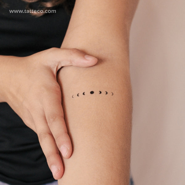 Minimalist Moon Phases Semi-Permanent Tattoo - Set of 2