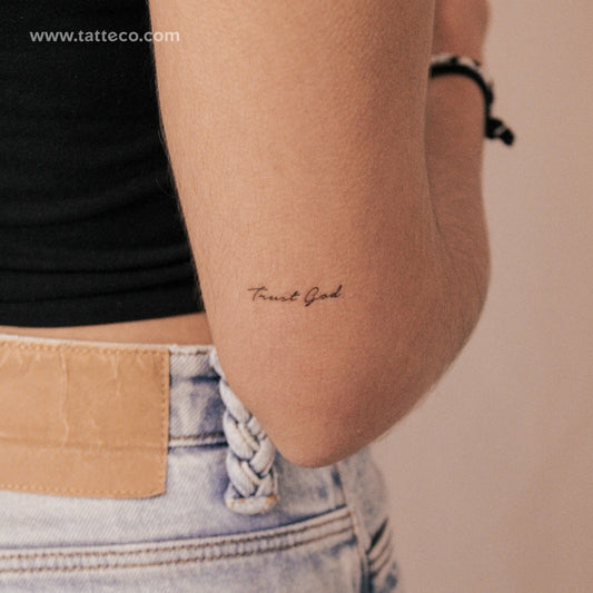 Tatuaje semipermanente "Confía en Dios" - Juego de 2