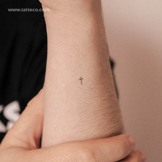 Tatuaje temporal de cruz minimalista diminuta (2 semanas) - Juego de 2