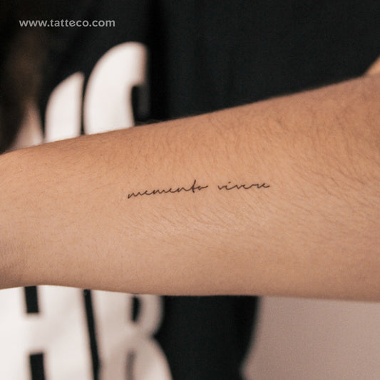 Tatuaje semipermanente Memento Vivere de línea fina (juego de 2)