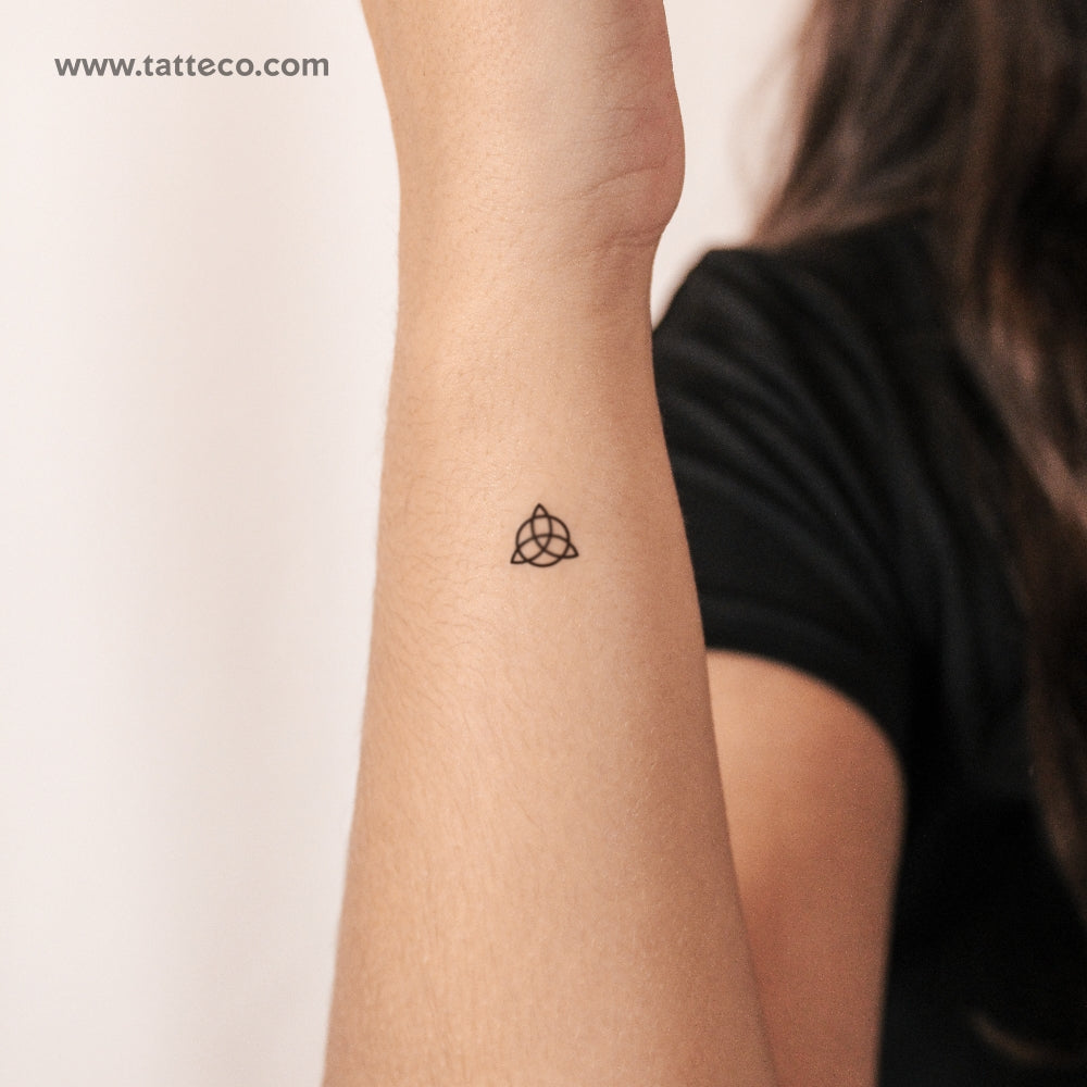 Tatuaje semipermanente de nudo de la trinidad pequeño (juego de 2)