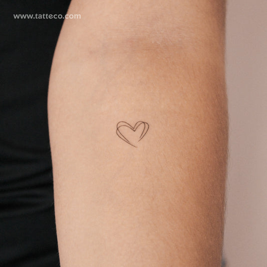 Tatuaje semipermanente pequeño de doble corazón (juego de 2)