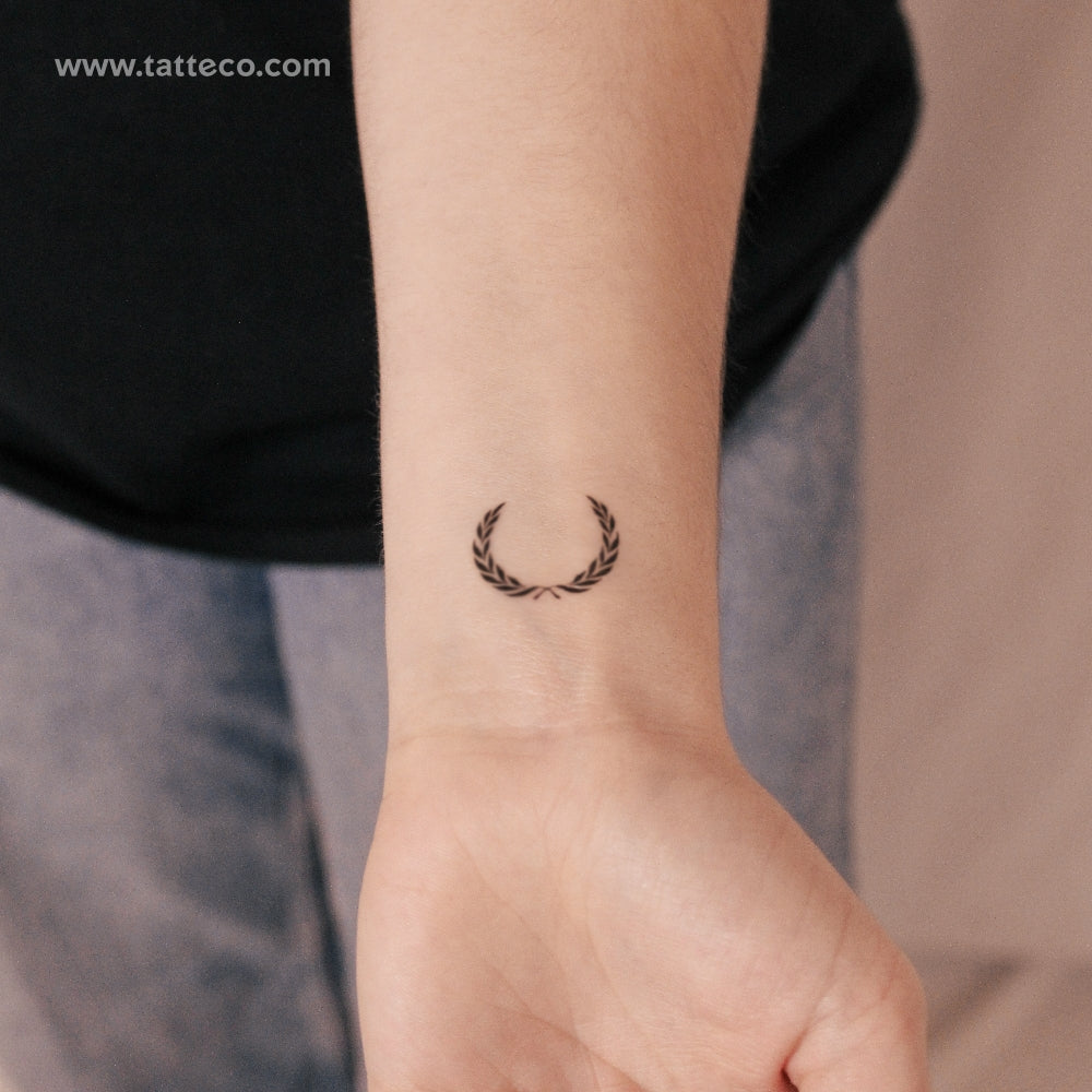 Tatuaje semipermanente de corona de laurel (juego de 2)