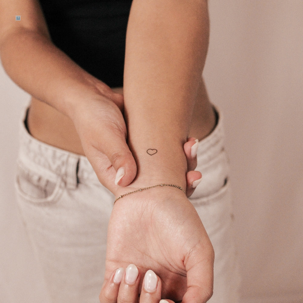Tiny Heart Outline Semi-Permanent Tattoo - Set of 2
