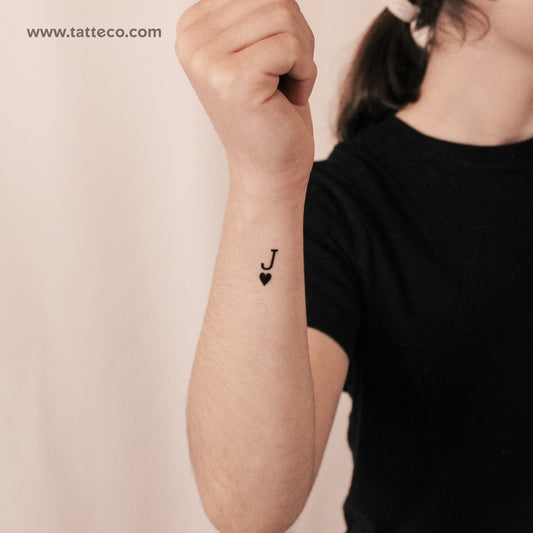 Tatuaje semipermanente de la Jota de Corazones Negra - Juego de 2
