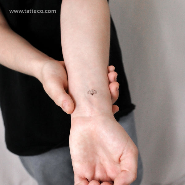 Minimalist Hand Fan Temporary Tattoo - Set of 3