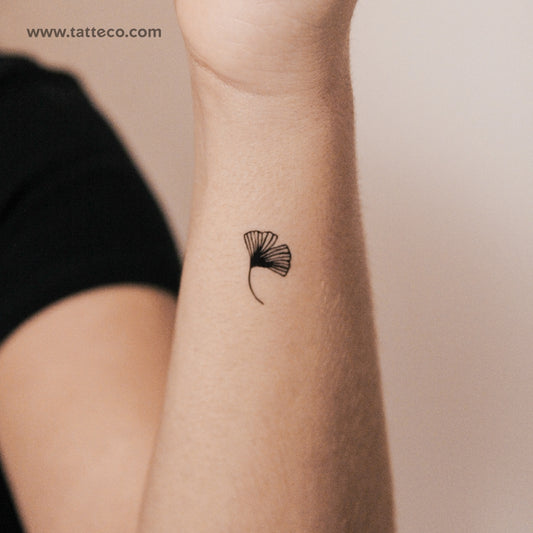 Small Ginkgo Leaf Semi-Permanent Tattoo - Set of 2