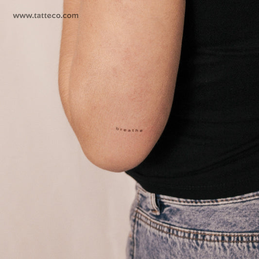 Tatuaje semipermanente Sans-Serif Breathe - Juego de 2