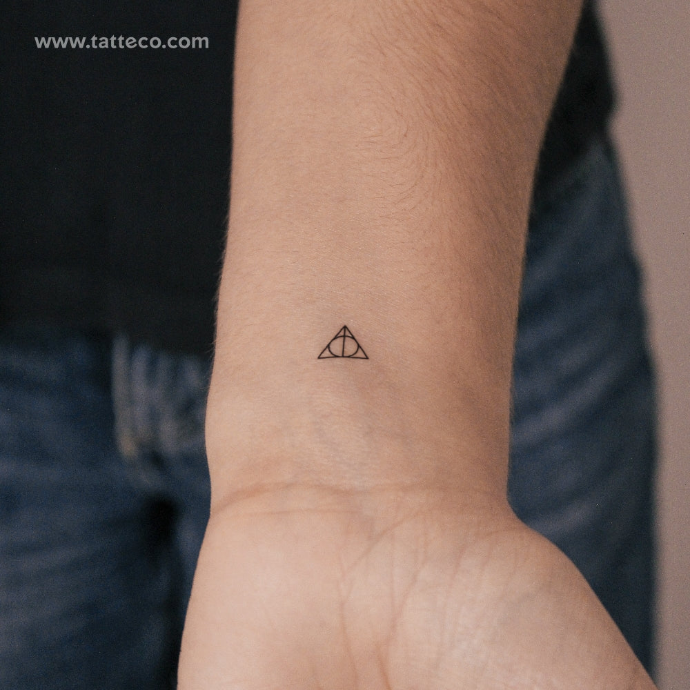 Tatuaje semipermanente pequeño de las Reliquias de la Muerte (juego de 2)