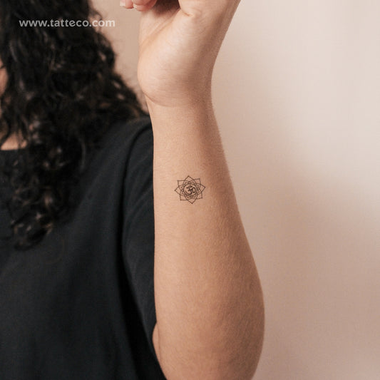 Tatuaje semipermanente Mandala Om - Juego de 2