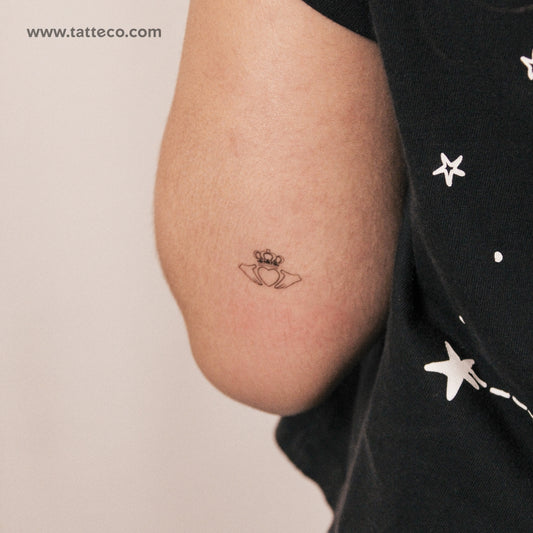 Tatuaje semipermanente pequeño de Claddagh (juego de 2)