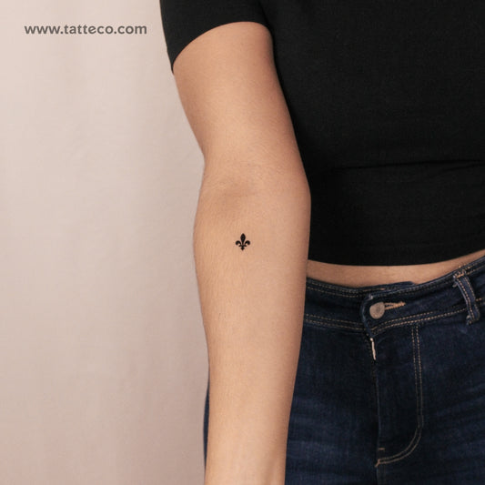 Tatuaje semipermanente de flor de lis de Nueva Orleans (juego de 2)