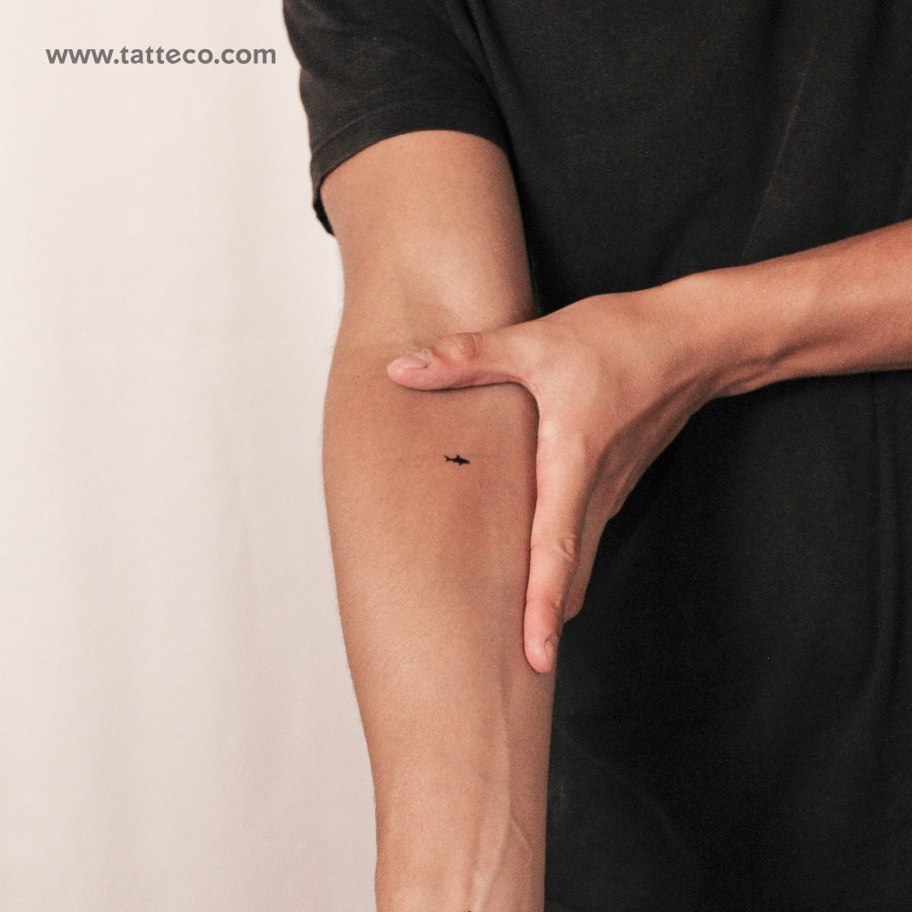Tiny Shark Semi-Permanent Tattoo - Set of 2
