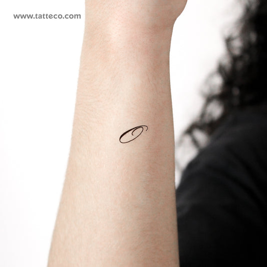Cursive O Script Temporary Tattoo - Set of 3