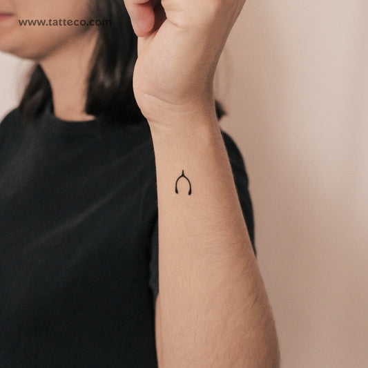 Tatuaje semipermanente de hueso de la suerte pequeño (juego de 2)