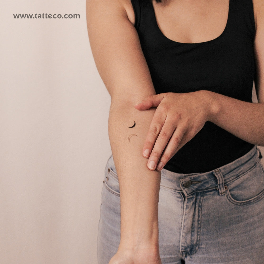 Tatuaje semipermanente de pareja en media luna (juego de 2)