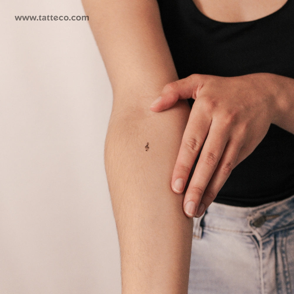 Tatuaje semipermanente de clave de sol pequeña (juego de 2)