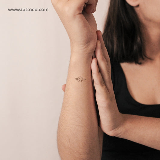 Saturn Smiley Semi-Permanent Tattoo - Set of 2