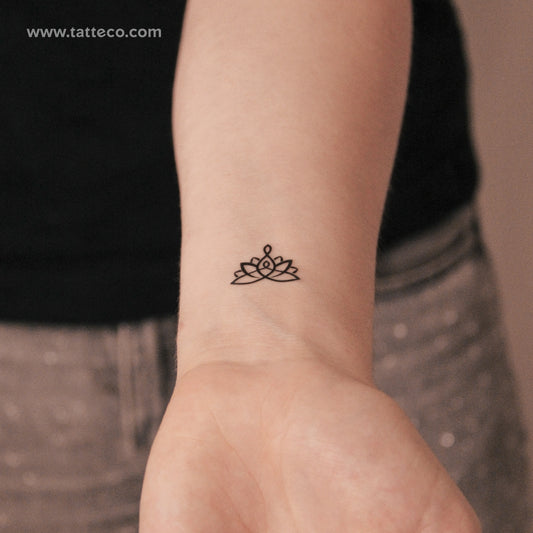 Tatuaje semipermanente de loto para la maternidad (juego de 2)