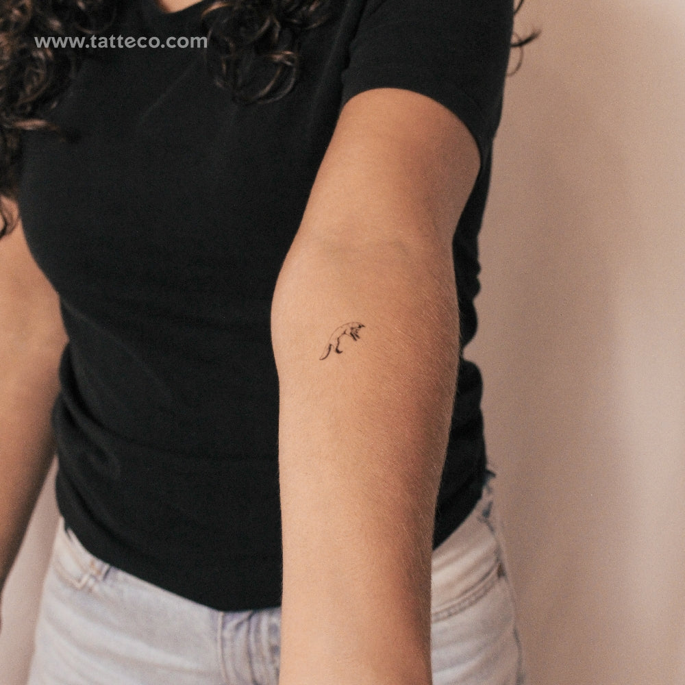 Diving Fox Semi-Permanent Tattoo - Set of 2