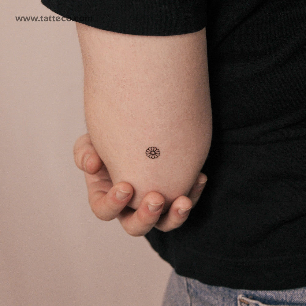 Tatuaje semipermanente minimalista de margaritas (juego de 2)