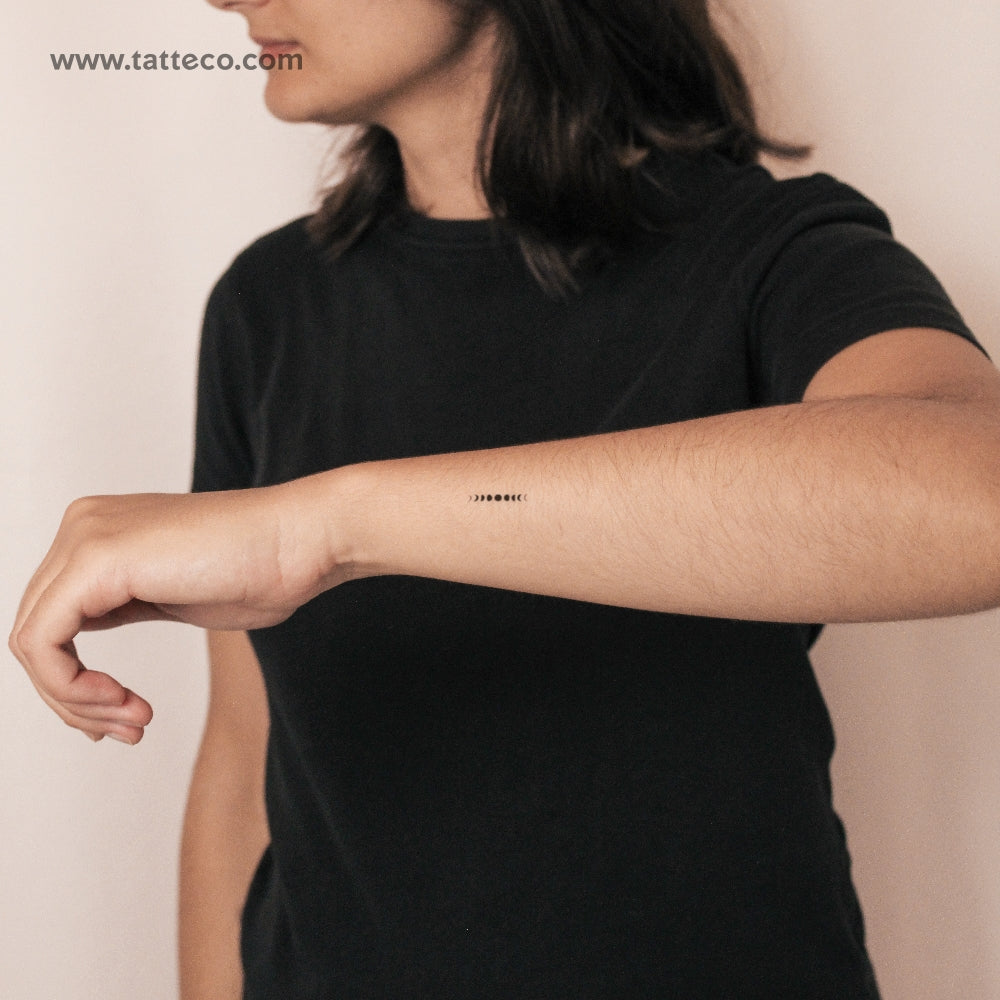 Tiny Moon Phases Semi-Permanent Tattoo - Set of 2