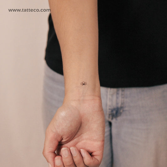 Minimalist Lotus Semi-Permanent Tattoo - Set of 2