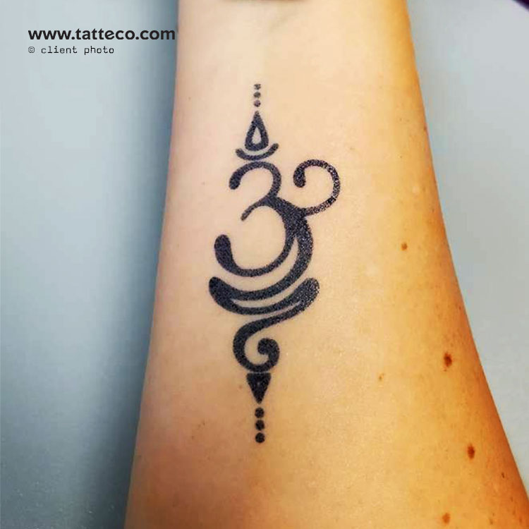 Sanskrit Symbol for Breathe Semi-Permanent Tattoo - Set of 2