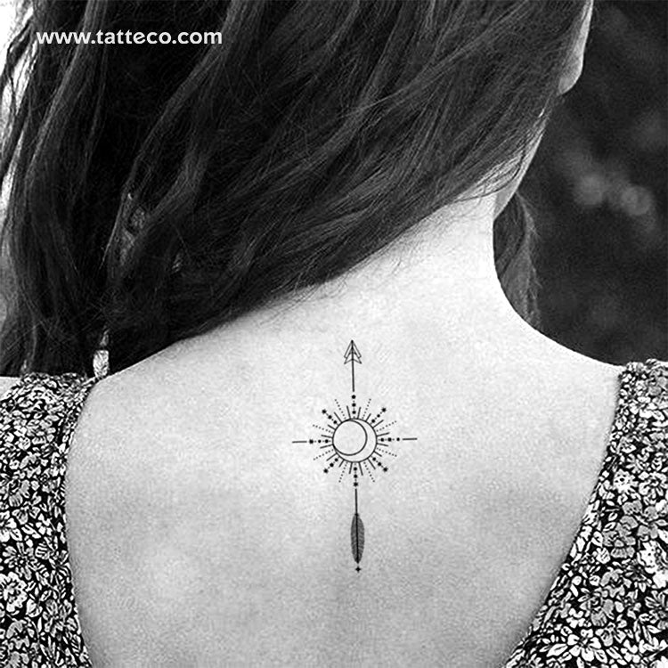 Tatuaje temporal de brújula con flecha ornamental (juego de 3)